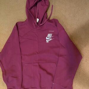 Nike Essentials+ Sweatsuit in sangria